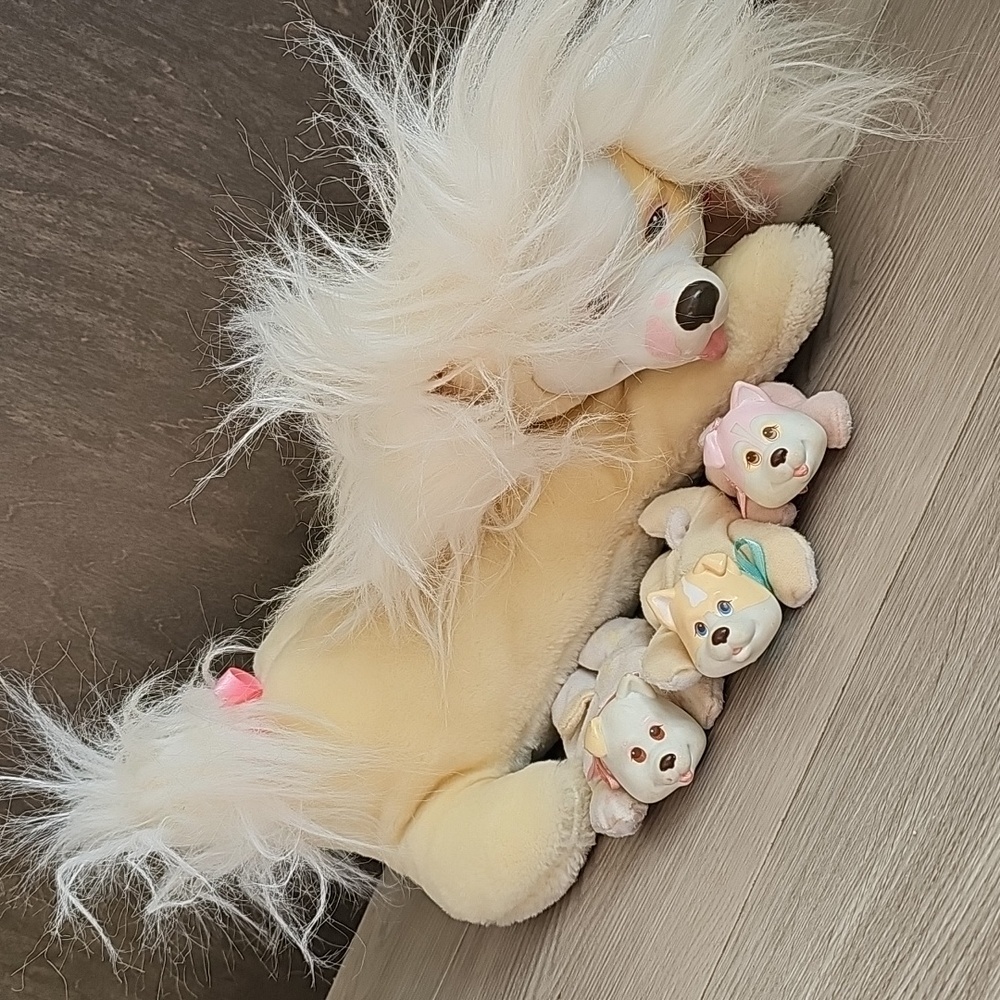 Vintage 90s Puppy Surprise Mom & 3 Babies *Different Breeds - Picture 1 of 11